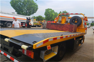 吉县附近拖车电话号码服务